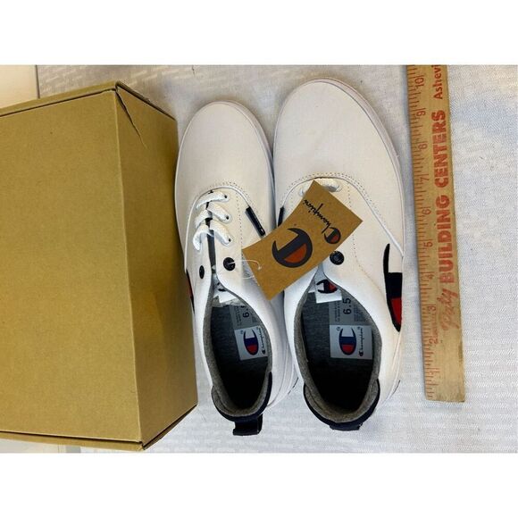 Champion sneakers 6.5 youth swipe style white laces new - Picture 7 of 7